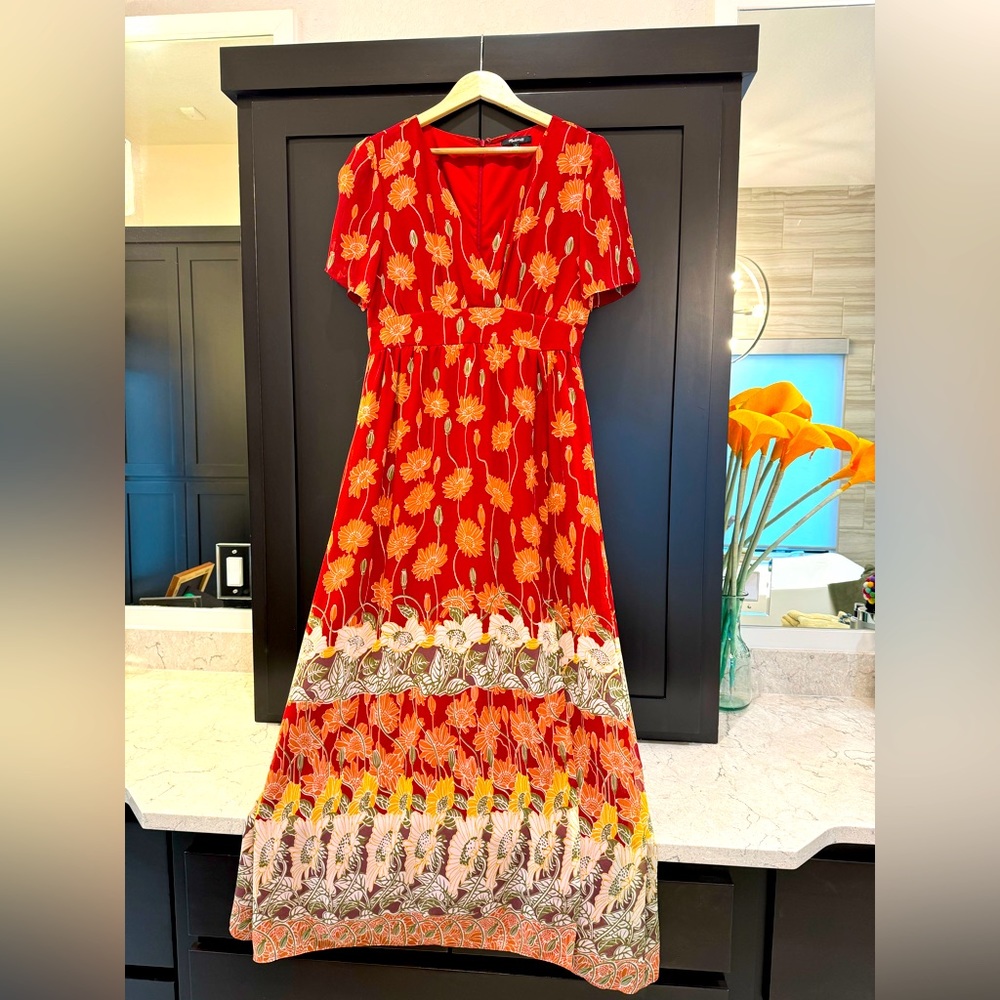 EUC Madewell Maxi length floral dress with tulip sleeves. Size 8.